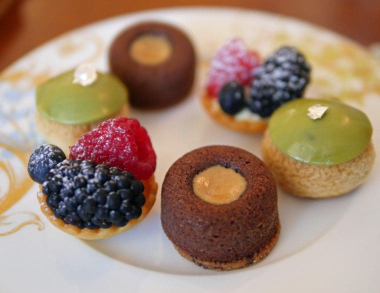 cakes - mandarin oriental