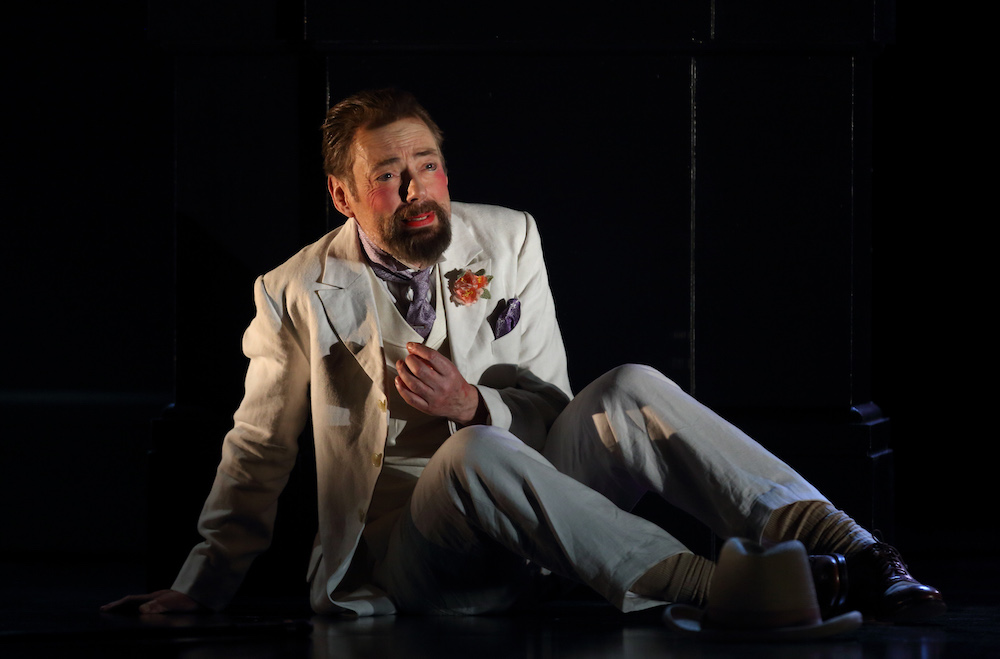Mark-Padmore-as-Aschenbach-in-Death-in-Venice-c-ROH-2019-