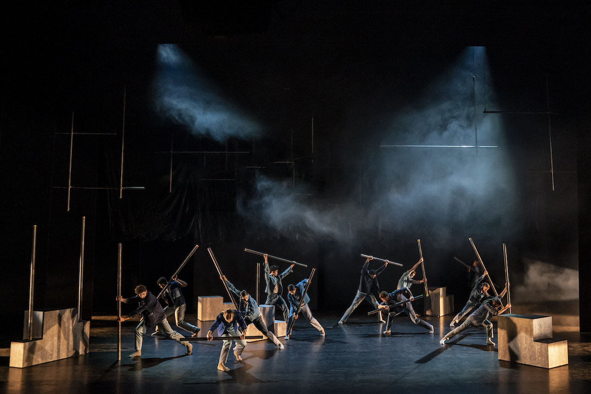 City of a Thousand Trades by Altunaga, , Choreography - Miguel Altunaga, co-Director Madeleine Kludje, Hanna Park for @ainsliewear, 2021, music by Mathias Coppens,•Designs
Giulia Scrimieri , Lighting - Michael Lee-Wooley Birmingham Royal Ballet, 2021, performing at Birmingham Repertory Theatre as part of the Curated by Carlos triple bill , Credit: Johan Persson/