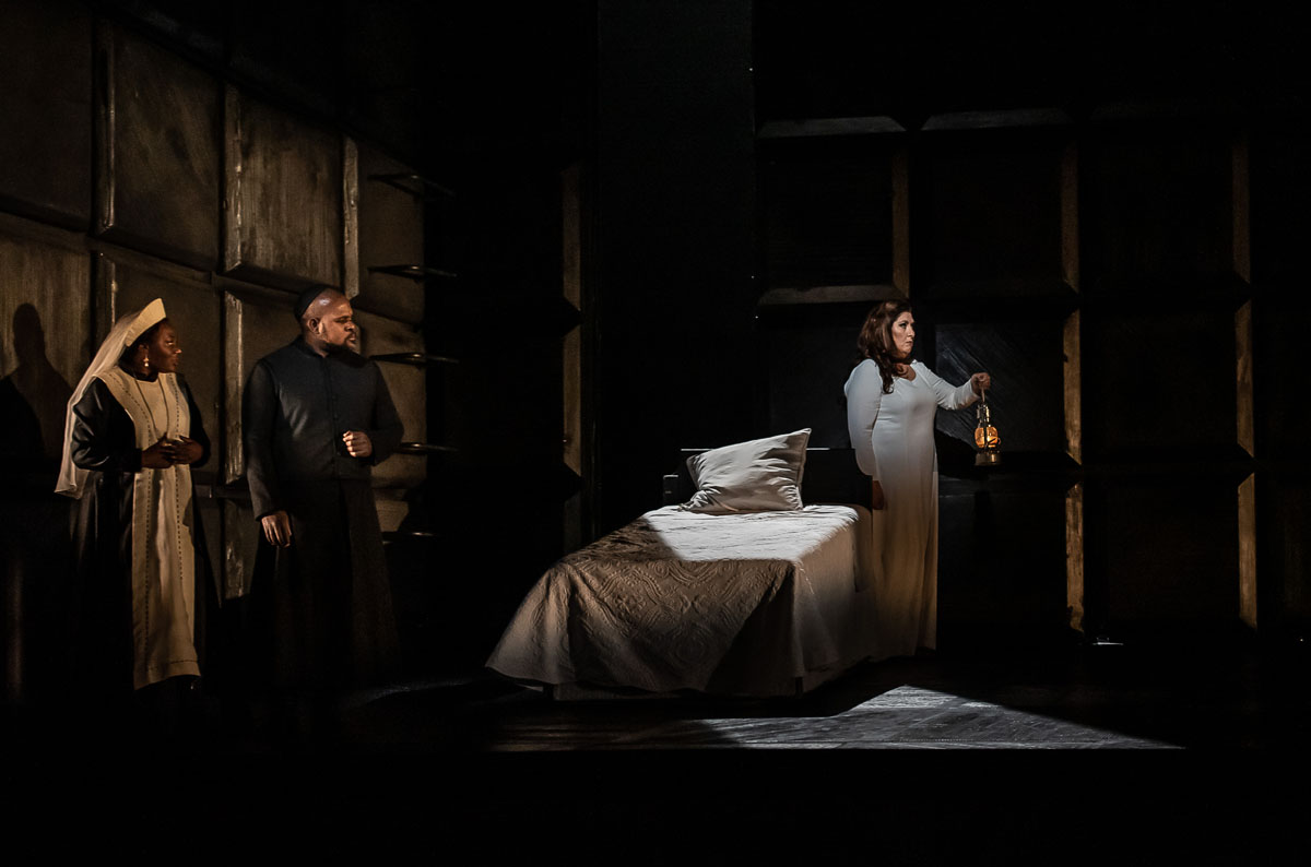 Lady-in-Waiting APRIL KOYEJO-AUDIGER, Doctor BLAISE MALABA, Lady Macbeth ANNA PIROZZI