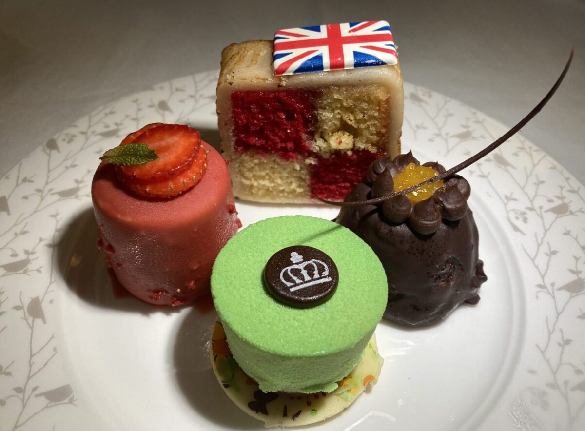 Saicho afternoon tea cakes