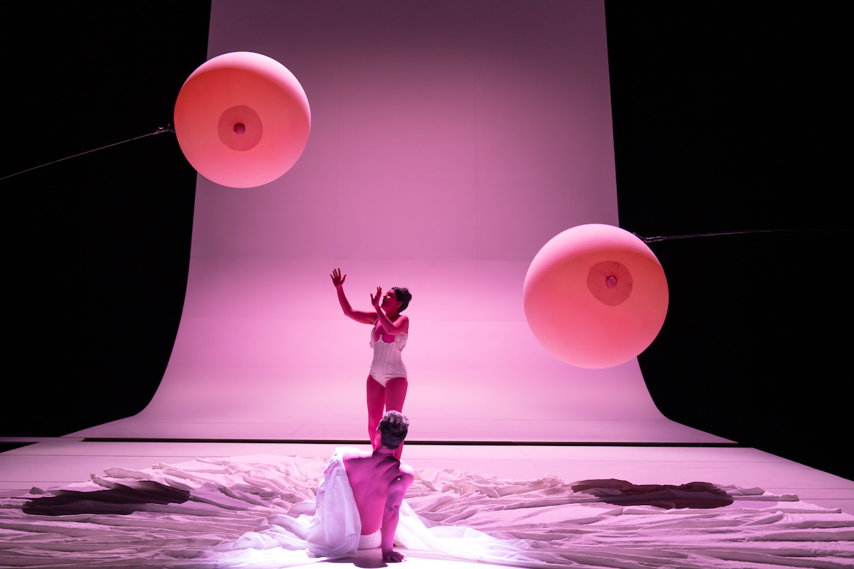 Poulenc Double Bill _ GLYNDEBOURNE FESTIVAL 2022,LES MAMELLES DE TIRESIAS,Theatre Director; Gyula Orendt,Thérèse; Elsa Benoit,The Husband; Régis Mengus,Monsieur Presto; Christophe Gay,Monsieur Lacouf; François Piolino,The Policeman; Gyula Ore