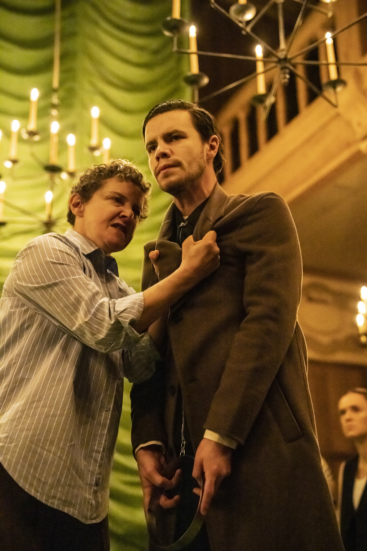 Helena Lymbery and Oliver Johnstone in Henry V in the Sam Wanamaker Playhouse at the Globe