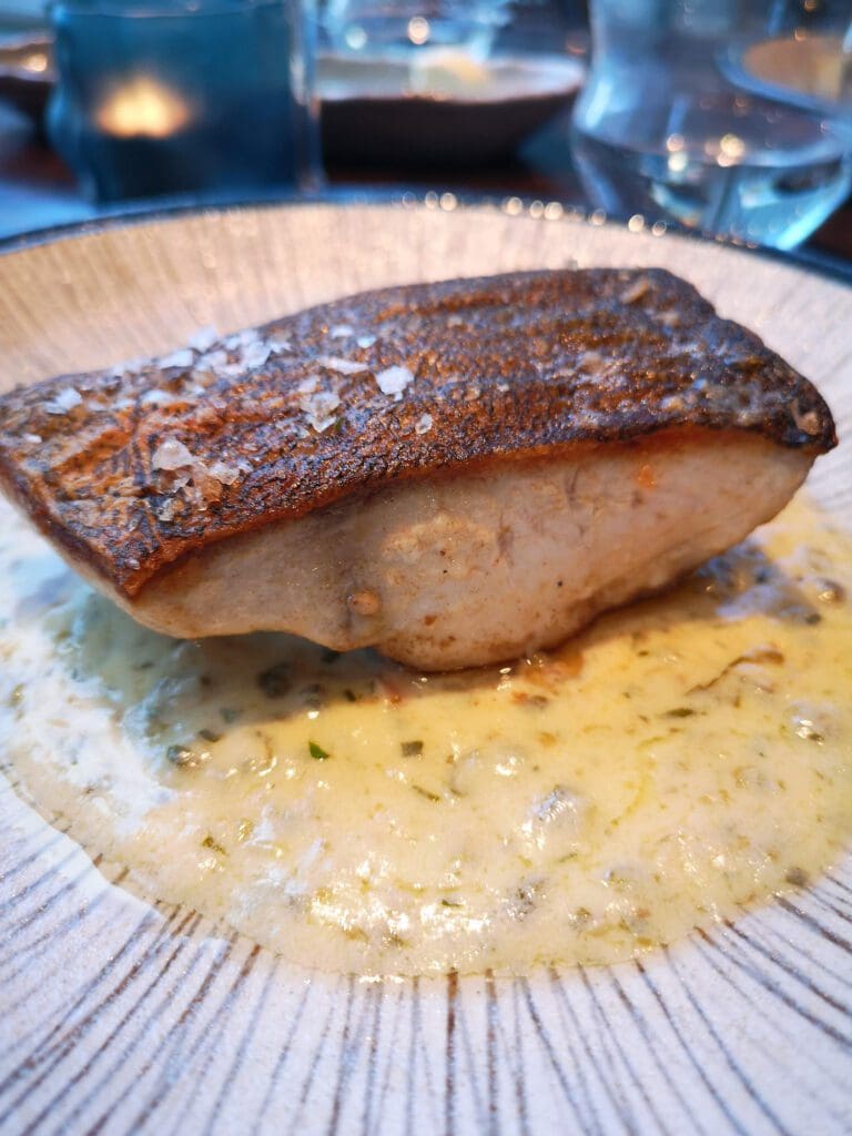 M Canary Wharf black king fish