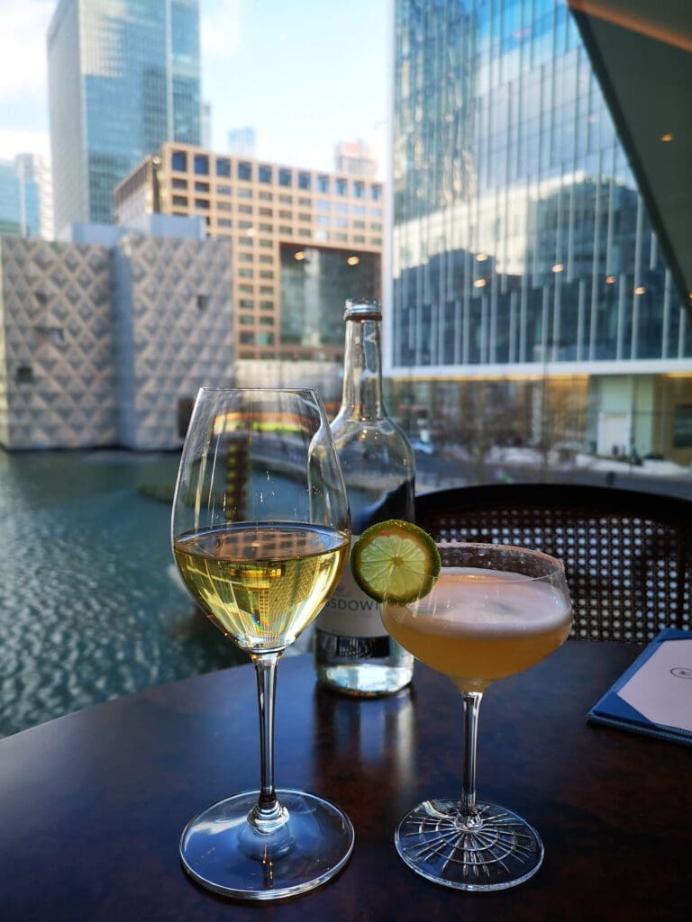 M Canary Wharf drinks