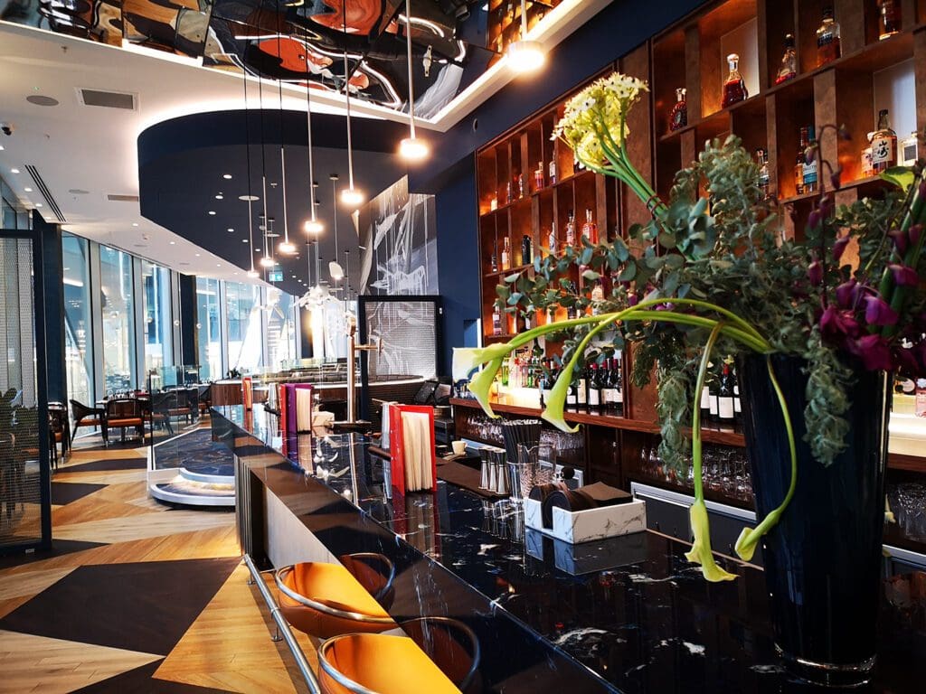 M Canary Wharf interior