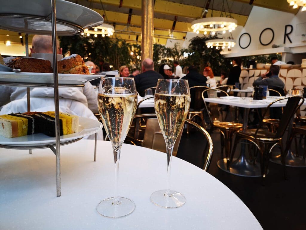 Buyagift Harvey Nichols champagne