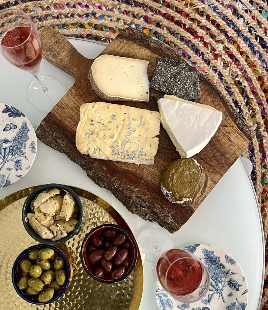 nibbles and taittinger