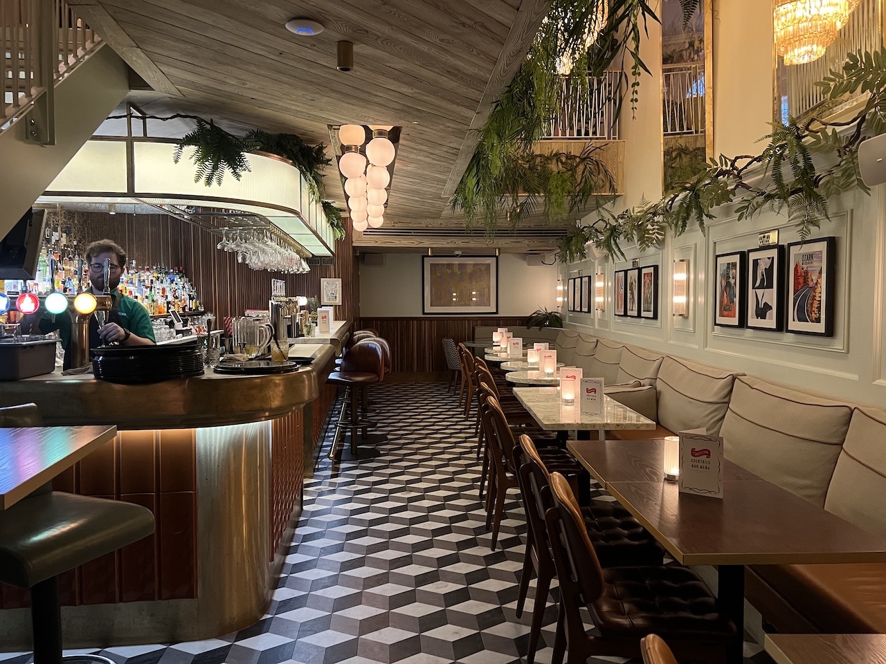 Americana bar