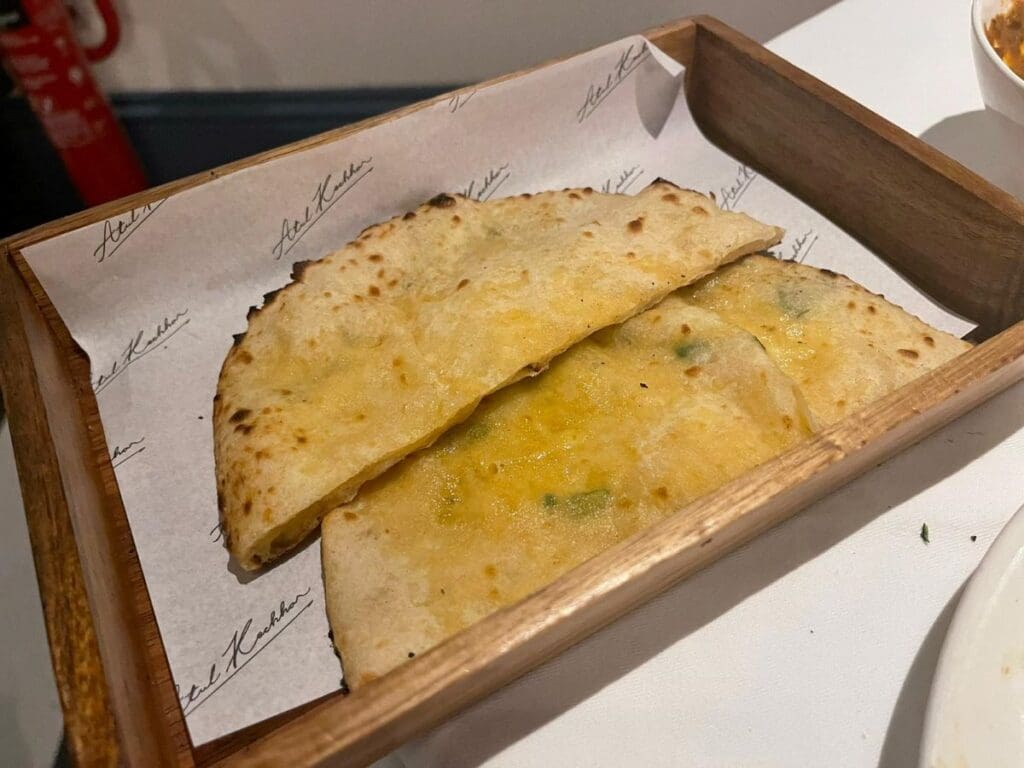 Kanishka - Chilli, Cheese Naan