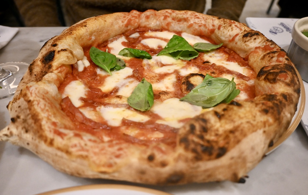 Napoli on the Road pizza