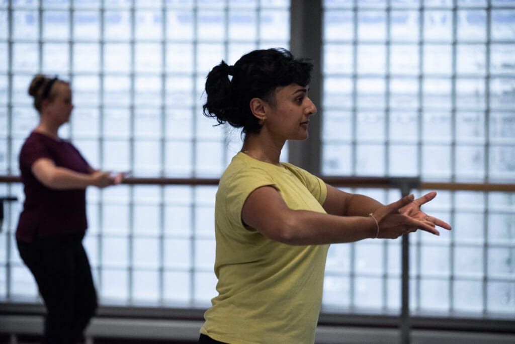 Bharatnatayam at The Place - Adult Dance ClassAdult_Credit_EllyWelford_2023_HiRes (74)