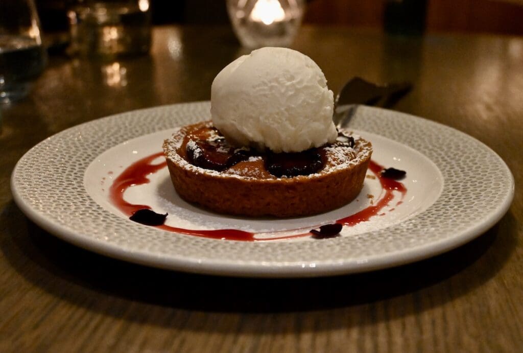 Il Pampero fig and almond tart
