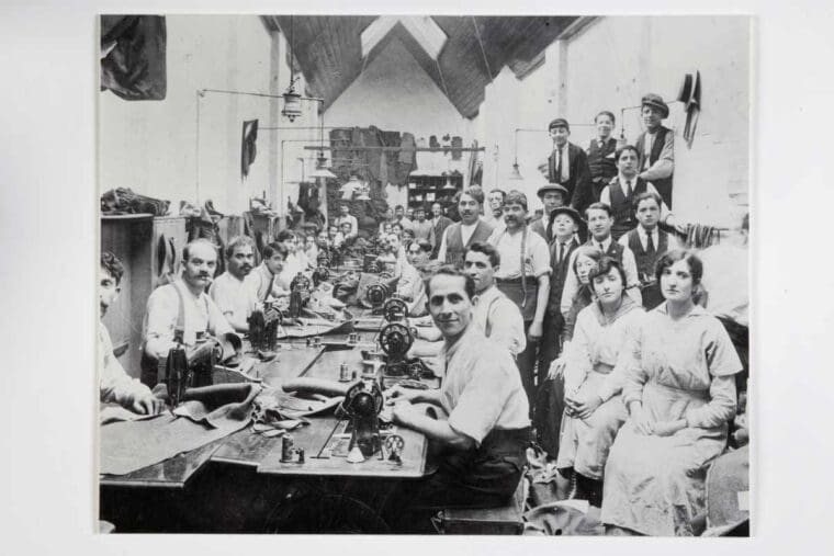 Fashion City at the Museum of London - Schneiders