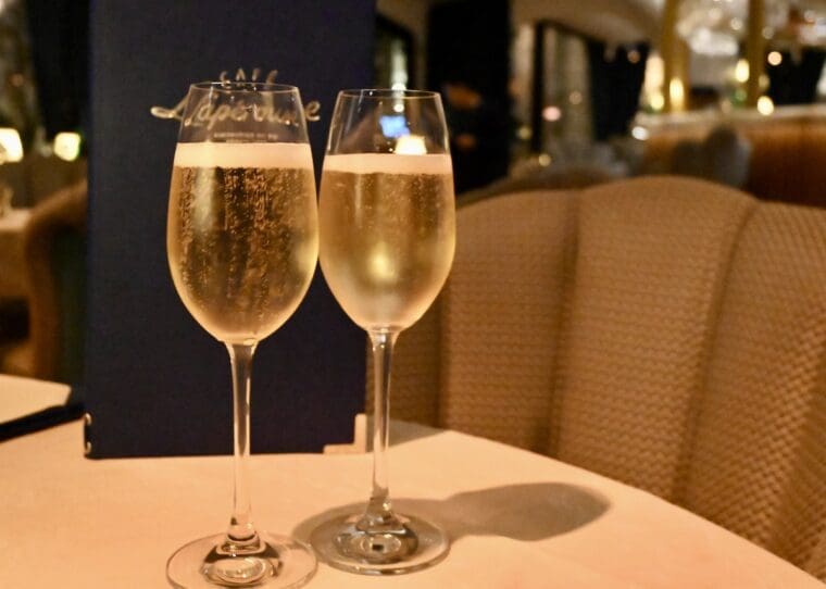 Café Lapérouse London champagne