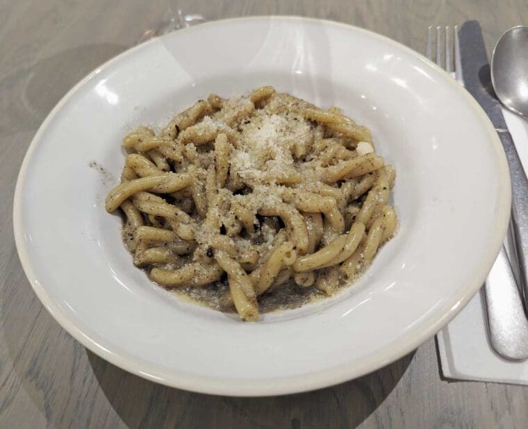 Black Truffle Strozapretti