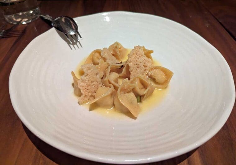 Sette---Ravioli-Cacio-e-Pepe