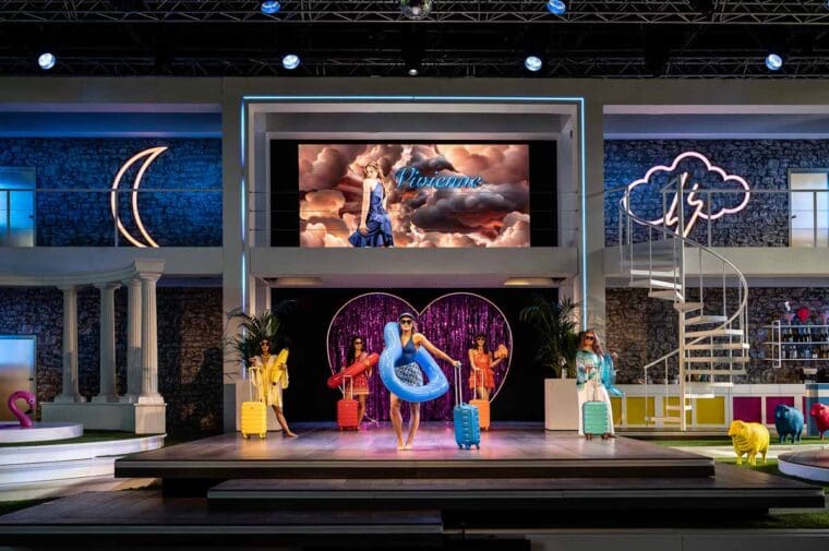 PLATEE by Rameau; Garsington Opera; Wormsley; UK; 26 May 2024; General scene: Conductor - Paul Agnew; Director - Louisa Muller; Designer - Christopher Oram; Lighting Designer - Malcolm Rippeth; Video Design - Matt and Rob Vale – Illuminos; Movement Director - Rebecca Howell; The English Concert; Photo Credit: © Clive Barda/ArenaPAL;