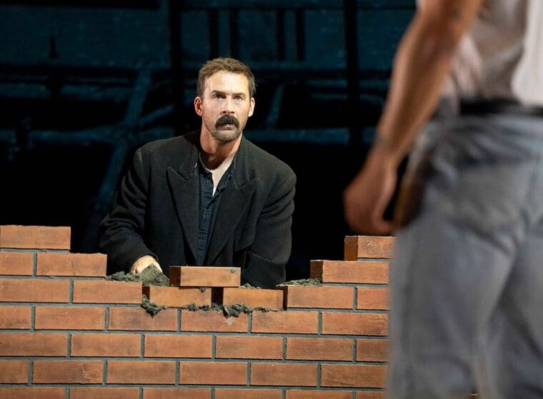 Barry Sloane as Yosser in Boys from the Blackstuff at the National Theatre (c) Alastair Muir
