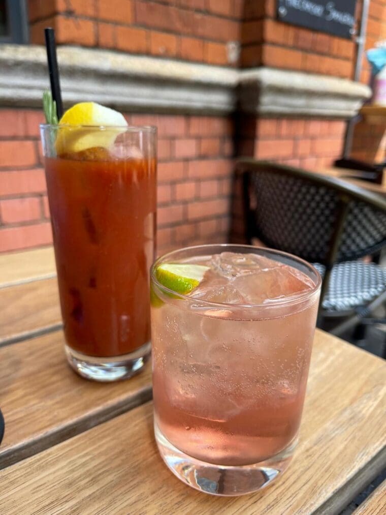 The Light Bar - Cocktails