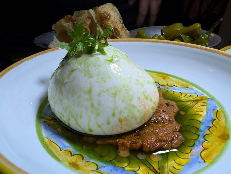 Gloria Burrata