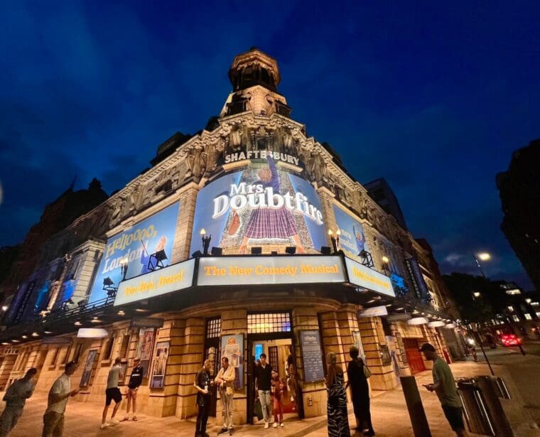 Shaftesbury Theatre - Mrs Doubtfire