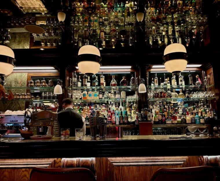 HARRY'S BAR