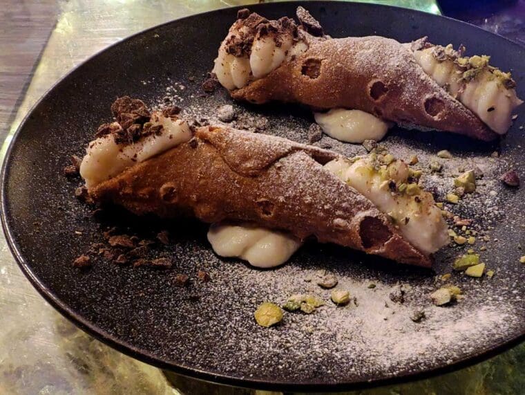 Cannolo Siciliano at Bricco e Bacco