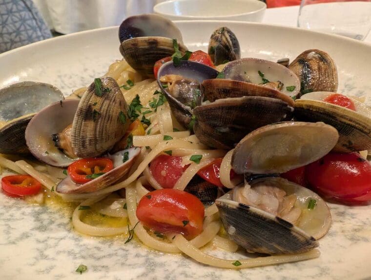 Linguine alla vongole