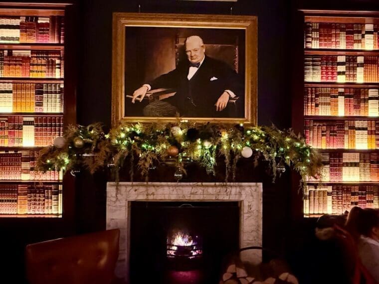 The Langley churchill bar