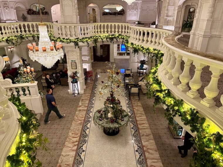 St. Ermin's view of the lobby from the first floor