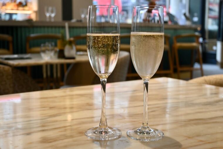Caviar House fizz