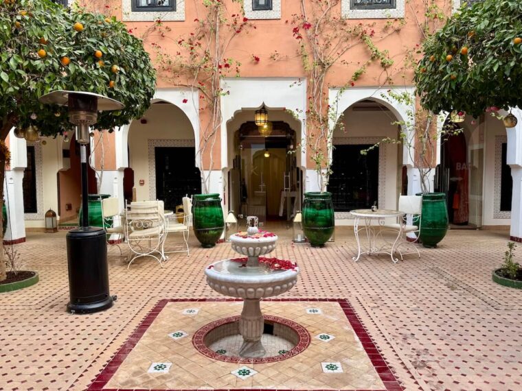 Les Borjs de la Kasbah courtyard