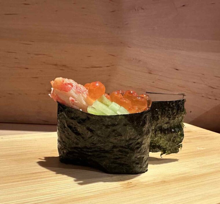 Sushi Kyu Snow crab ikura gunkan