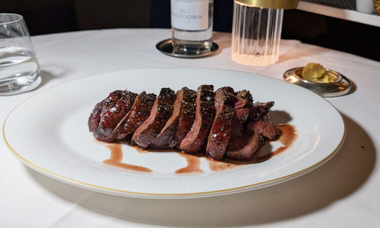 Chateaubriand on a serving plate