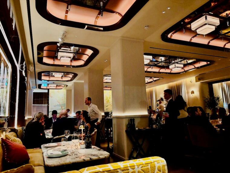 La Môme interior 1
