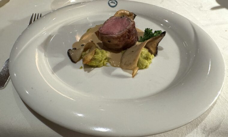 Roasted medium pork fillet with Cognac pepper suace and grilled mushrooms at the Jagdhof