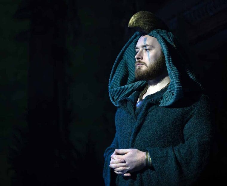 Charles Court Opera - THE MAGIC FLUTE - Peter Lidbetter as Sarastro - Photographer Bill Knight