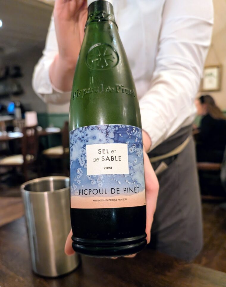 Thame Black Horse wine