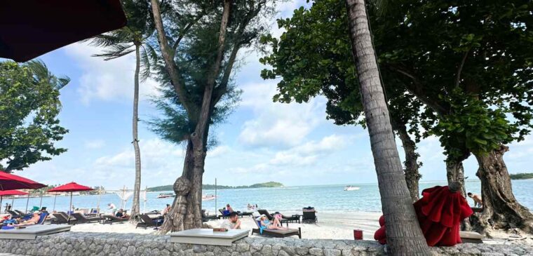 Amari Koh Samui is located on the popular Chaweng beach on the south eastern part of the island