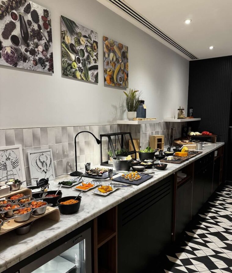 Buffet dishes at the M Club lounge 