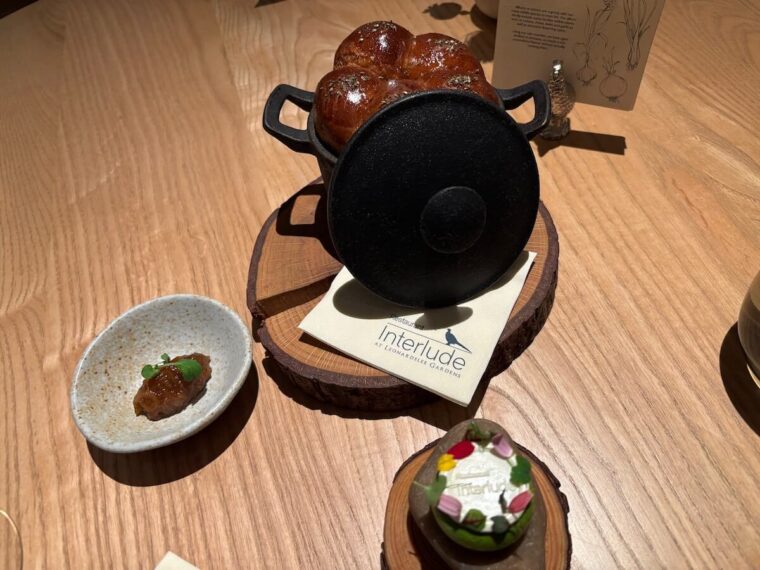 Restaurant Interlude bread