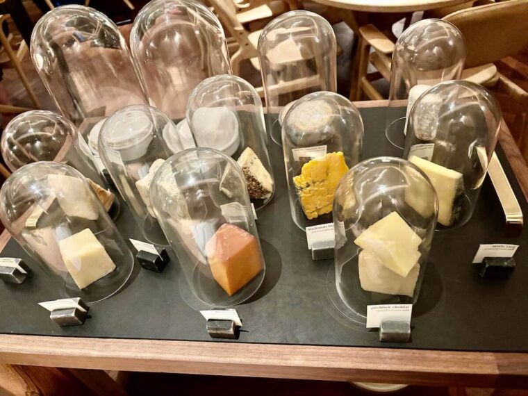 Restaurant Interlude cheeses