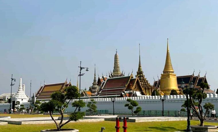 The Peninsula Bangkok is well located for the city's top sights