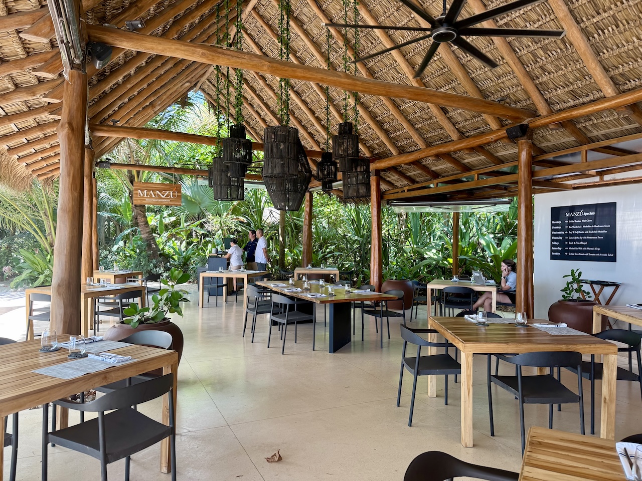 Manzu restaurant