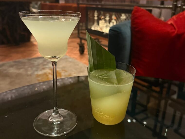 More cocktails at Síbín