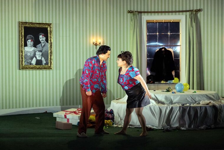Isabela Diaz and Grisha Martirosyan in Pimpinone, Linbury at the Royal Opera House - photo credit: Camilla Greenwell