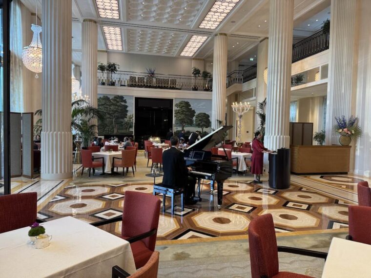 The Lobby, Peninsula London Hotel