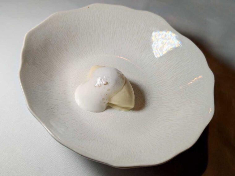 Pied à Terre White chocolate crémeux Dessert