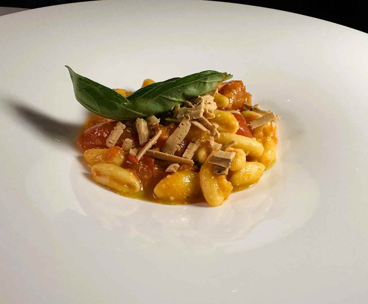 ADLER Spa resort Sicilia provides a full dinner menu with antipasti buffet, followed by primi, secondi, dessert and cheese courses